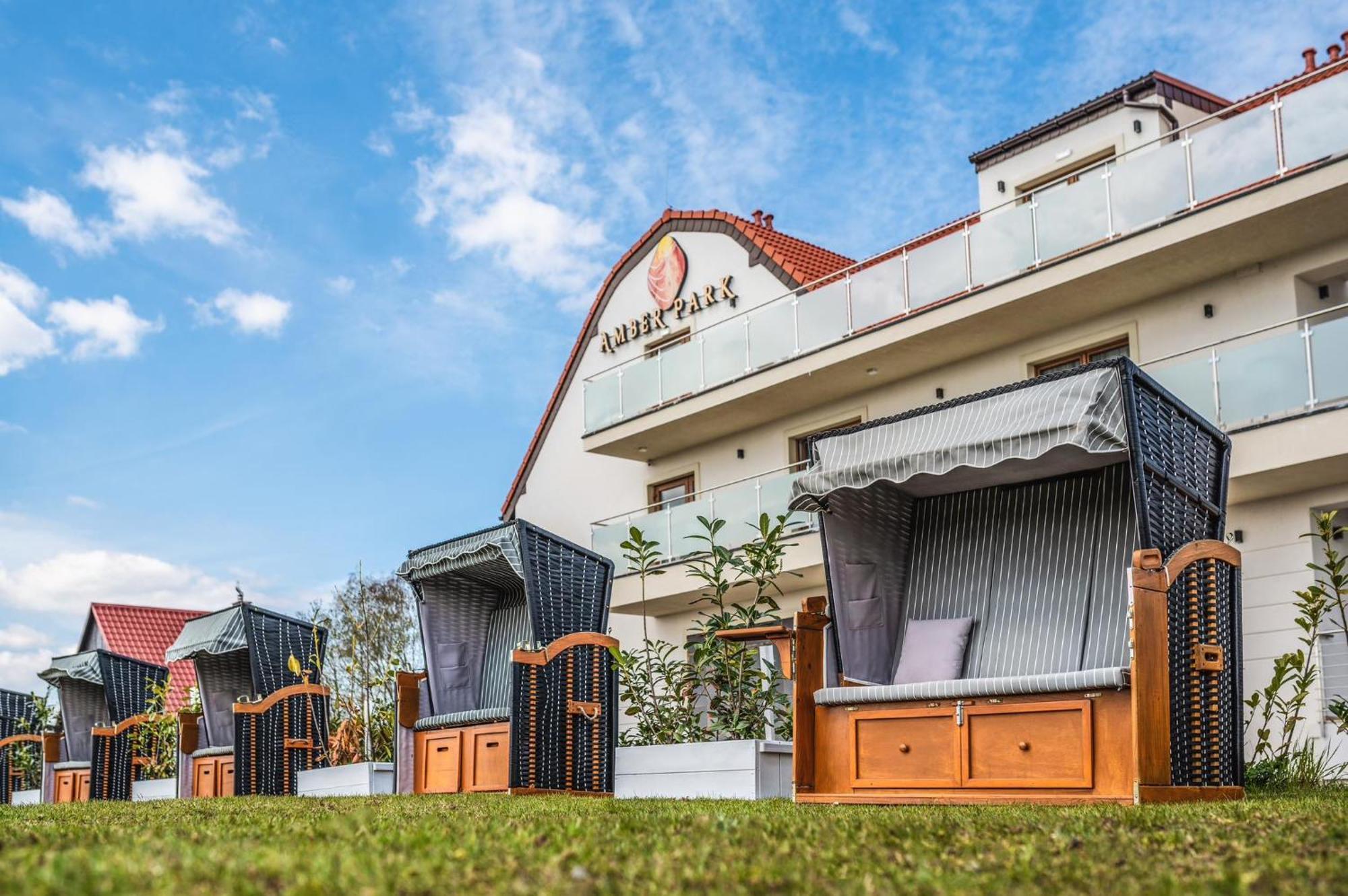 Olivina Park Spa - Domki Z Dostepem Do Krytego Basenu, Saun, Wyzywienia I Atrakcji Dla Dzieci Нехоже Экстерьер фото